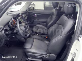 2015 MINI COOPER 3DOORS D 1.5 미드트림 - 10