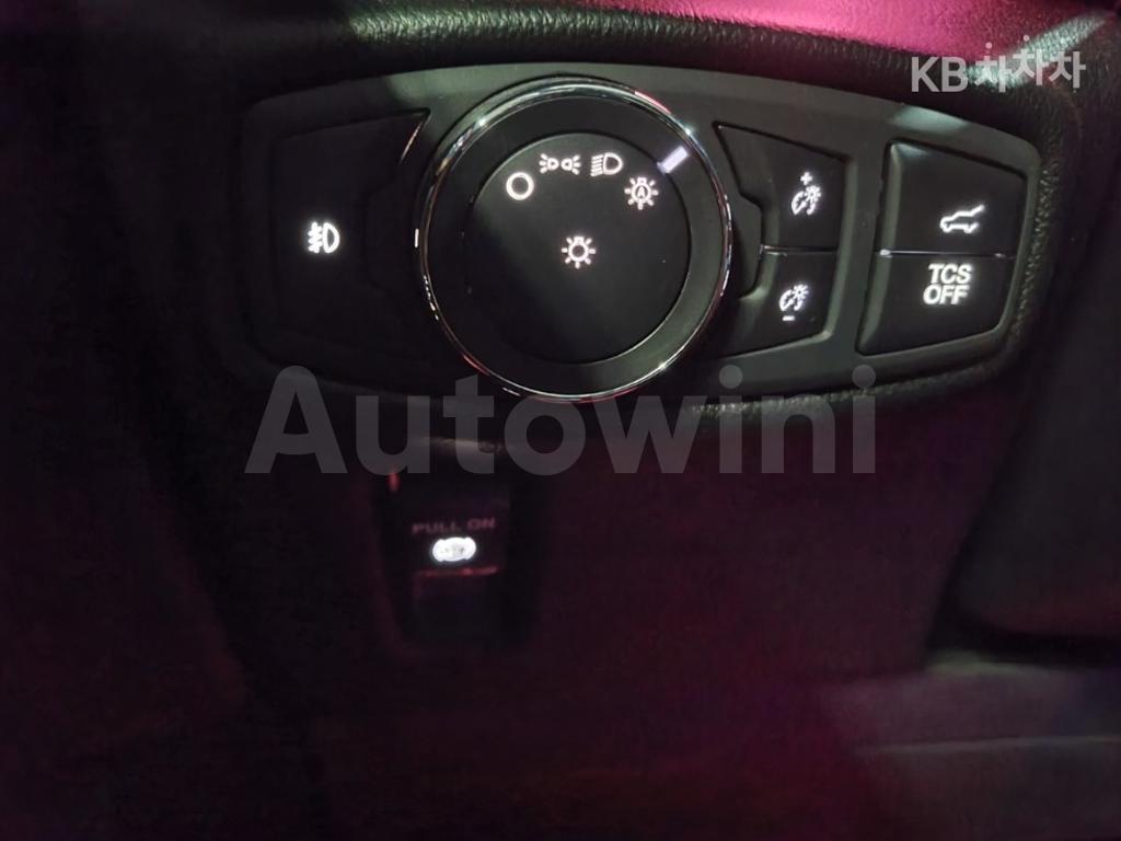 2020 LINCOLN NAUTILUS 2.7 GASOLINE 201A - 24