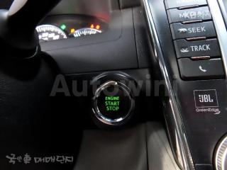 2012 TOYOTA CAMRY 2.5 XLE - 12