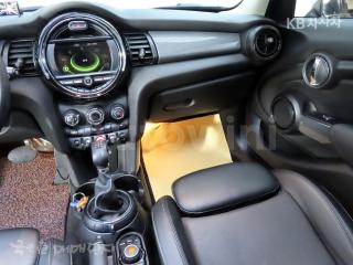2018 MINI COOPER 5DOORS D 1.5 미드트림 - 10