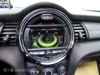 2018 MINI COOPER 5DOORS D 1.5 미드트림 - 14