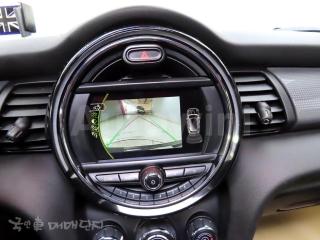 2018 MINI COOPER 5DOORS D 1.5 미드트림 - 15