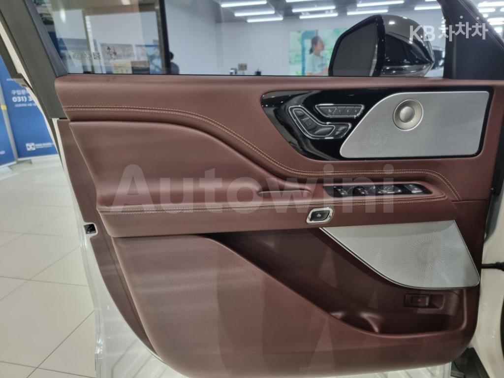 5LM5J9XC1LGL33061 2020 LINCOLN AVIATOR 3.0 V6 BLACK LABEL-5