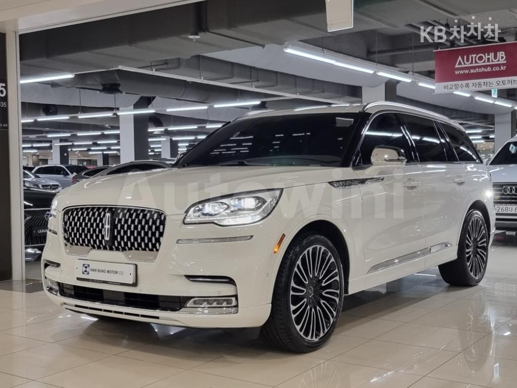 5LM5J9XC1LGL33061 2020 LINCOLN AVIATOR 3.0 V6 BLACK LABEL-1