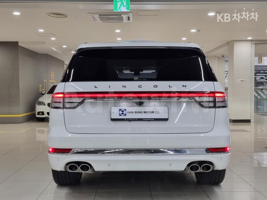 5LM5J9XC1LGL33061 2020 LINCOLN AVIATOR 3.0 V6 BLACK LABEL-2
