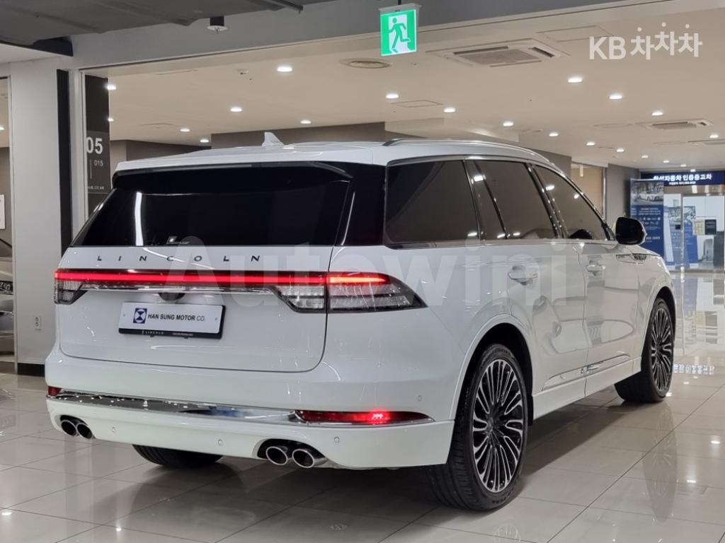 5LM5J9XC1LGL33061 2020 LINCOLN AVIATOR 3.0 V6 BLACK LABEL-3
