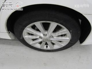 2012 TOYOTA CAMRY 2.5 HYBRID XLE - 7