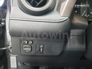 2018 TOYOTA RAV4 2.5 2WD - 11