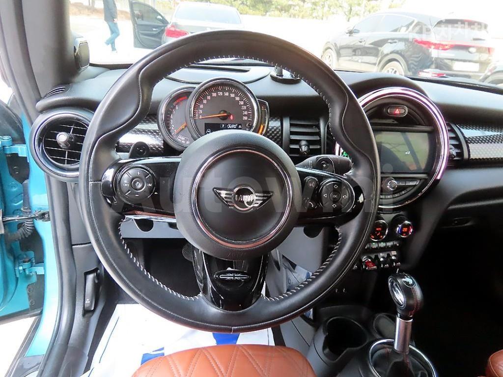 2019 MINI  CONVERTIBLE S 2.0 - 9