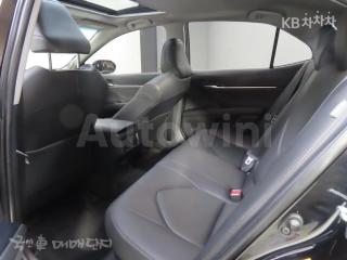 2018 TOYOTA CAMRY 2.5 HYBRID XLE - 9