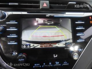 2018 TOYOTA CAMRY 2.5 HYBRID XLE - 14