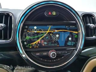 2018 MINI COOPER COUNTRYMAN D ALL4 2.0 HIGH TRIM - 11