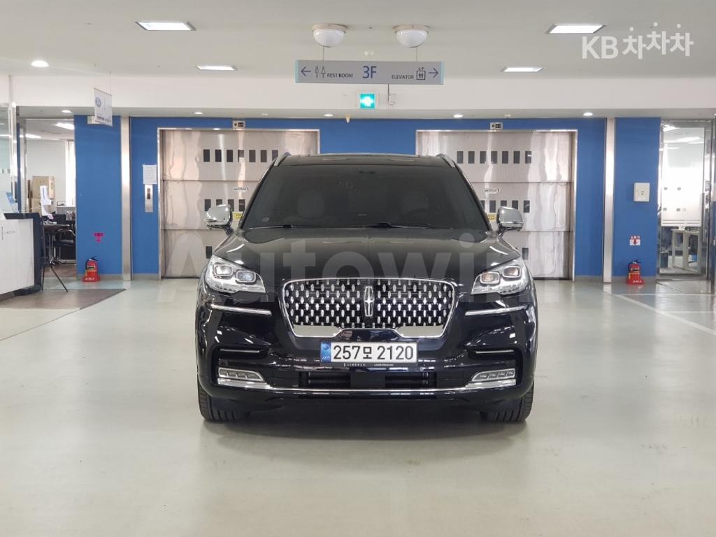 5LM5J9XC9MGL01251 2021 LINCOLN AVIATOR 3.0 V6 BLACK LABEL-0