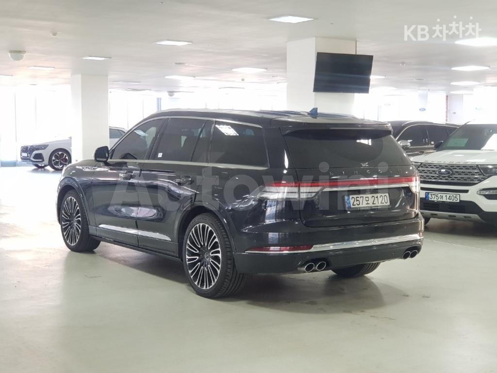 5LM5J9XC9MGL01251 2021 LINCOLN AVIATOR 3.0 V6 BLACK LABEL-3