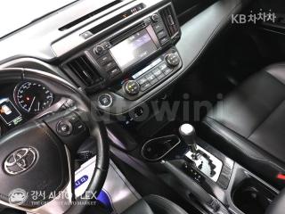 2018 TOYOTA RAV4 2.5 2WD - 11
