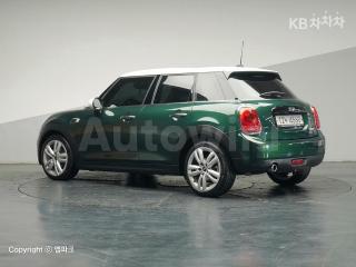 WMWXV310XJTC98685 2018 MINI COOPER 5DOORS D 1.5-2