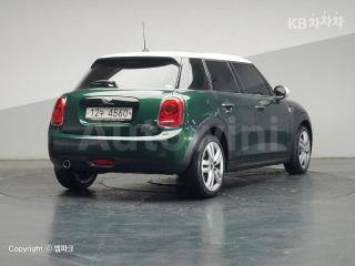 WMWXV310XJTC98685 2018 MINI COOPER 5DOORS D 1.5-3