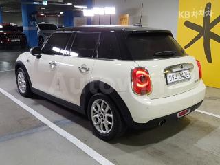 2016 MINI COOPER 5DOORS 1.5 BASIC - 4