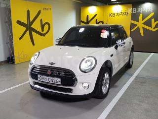 2016 MINI COOPER 5DOORS 1.5 BASIC - 1