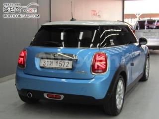 WMWXN3104H2E00823 2017 MINI COOPER 3DOORS D 1.5 HIGH트림-2