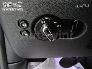 2017 MINI COOPER 3DOORS D 1.5 HIGH트림 - 14