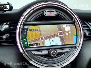 2020 MINI  CONVERTIBLE 2.0 JCW BASIC - 13
