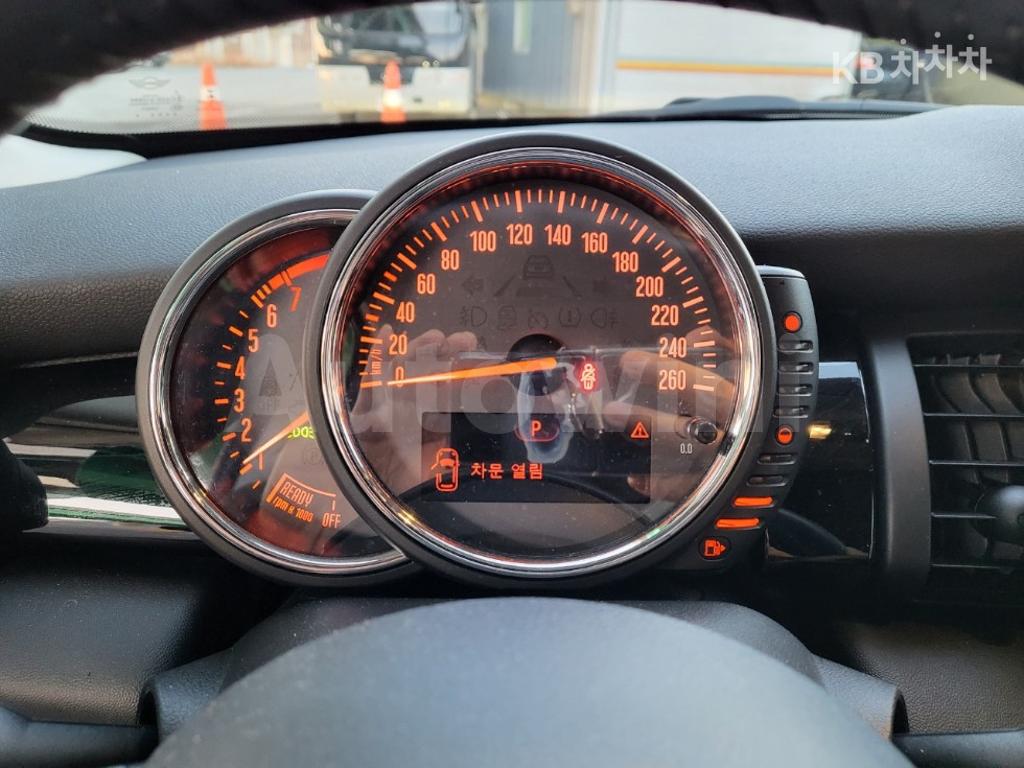 2017 MINI COOPER 3DOORS 1.5 HIGH트림 - 9