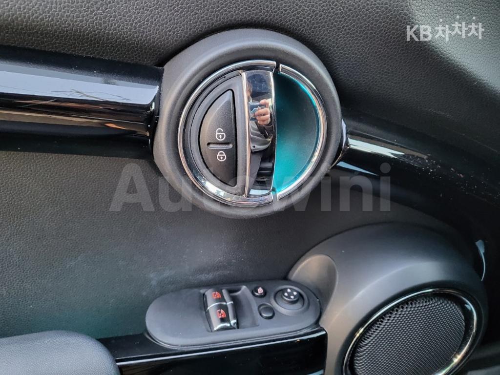 2017 MINI COOPER 3DOORS 1.5 HIGH트림 - 10