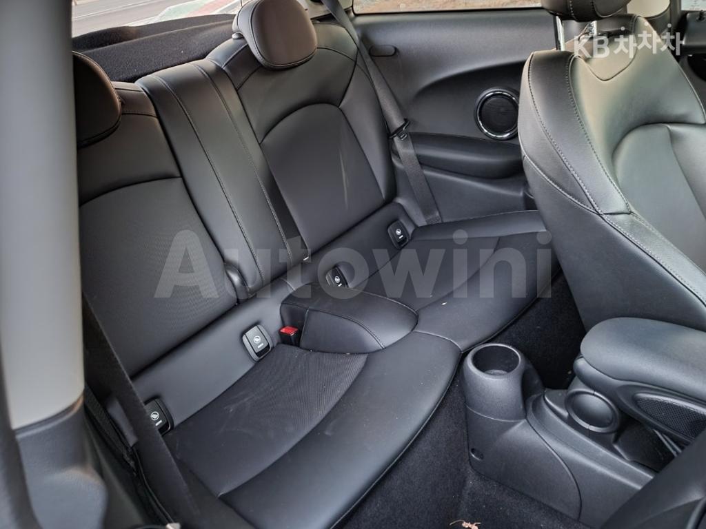 2017 MINI COOPER 3DOORS 1.5 HIGH트림 - 13