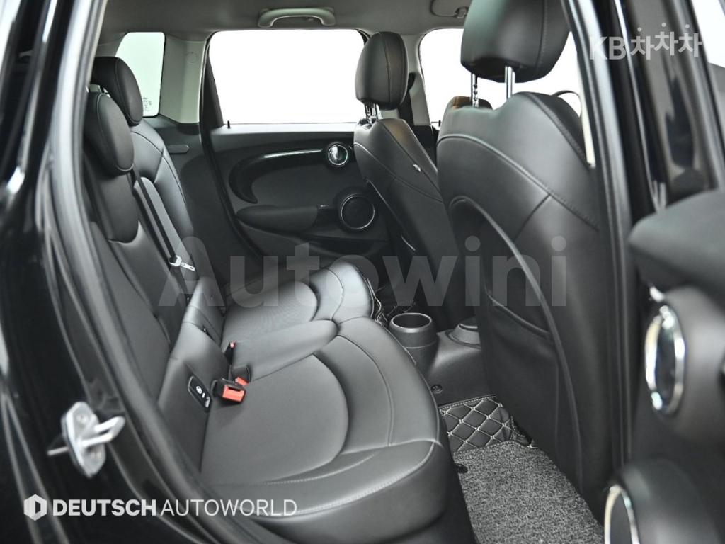 2015 MINI COOPER 5DOORS D 1.5 - 12