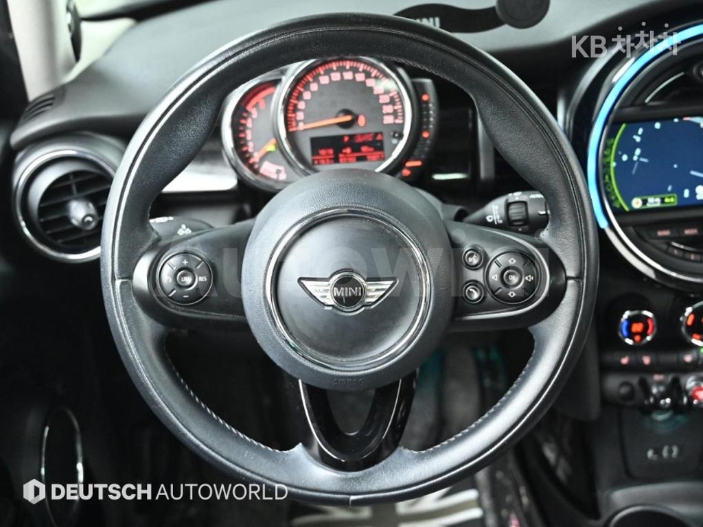 2015 MINI COOPER 5DOORS D 1.5 - 13