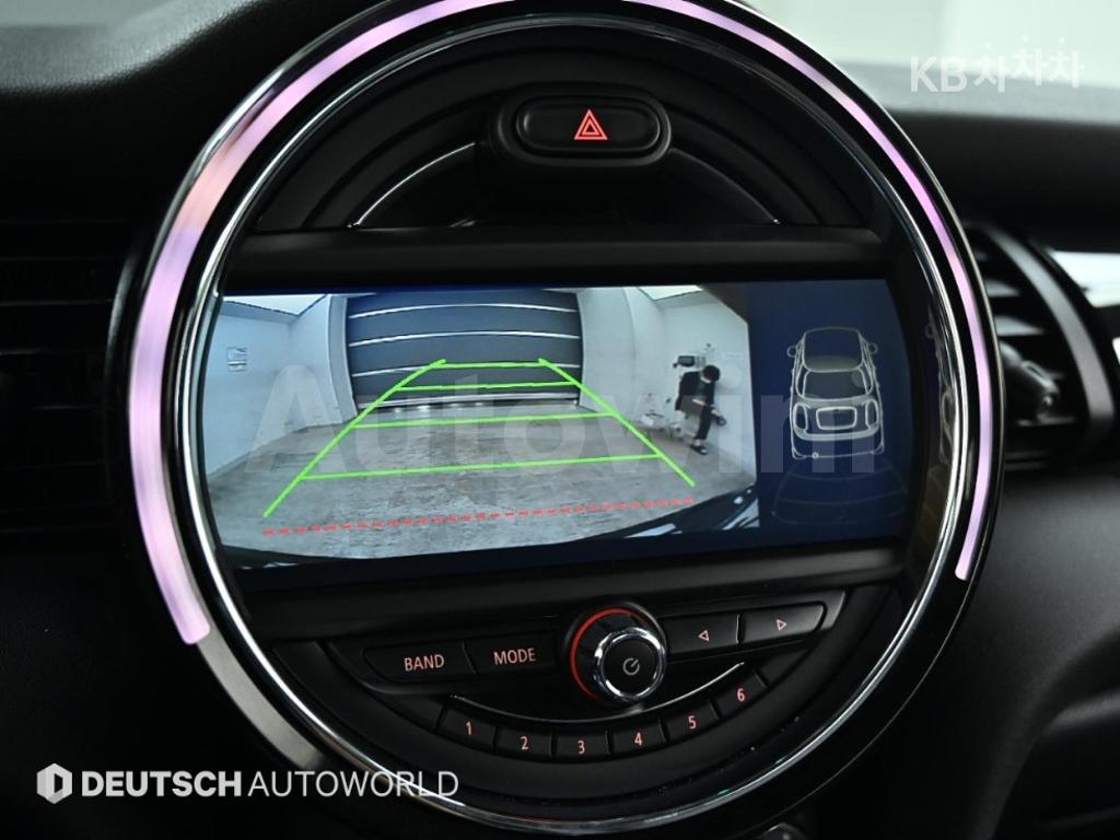 2015 MINI COOPER 5DOORS D 1.5 - 15