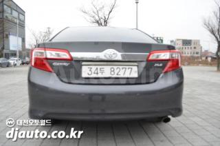 2012 TOYOTA CAMRY 2.5 XLE - 4
