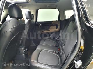 2018 MINI COOPER COUNTRYMAN D ALL4 2.0 HIGH TRIM - 9