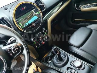 2018 MINI COOPER COUNTRYMAN D ALL4 2.0 HIGH TRIM - 10
