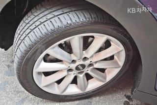 2019 MINI COOPER CLUBMAN 1.6 일반형(08~) - 18