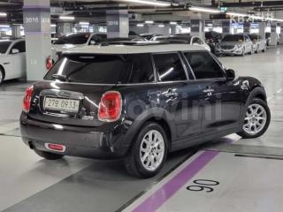 2016 MINI COOPER 5DOORS 1.5 HIGH트림 - 2