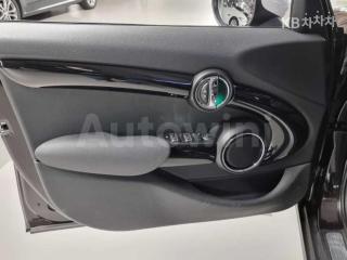 2016 MINI COOPER 5DOORS 1.5 HIGH트림 - 16
