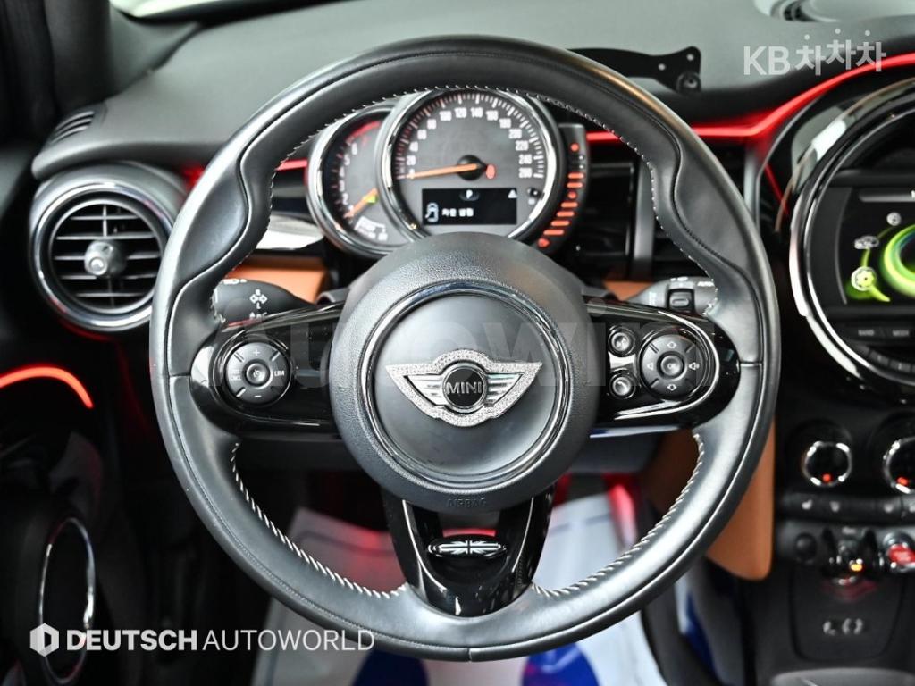 2017 MINI COOPER 5DOORS 1.5 FINE LEATHER EDITION - 13