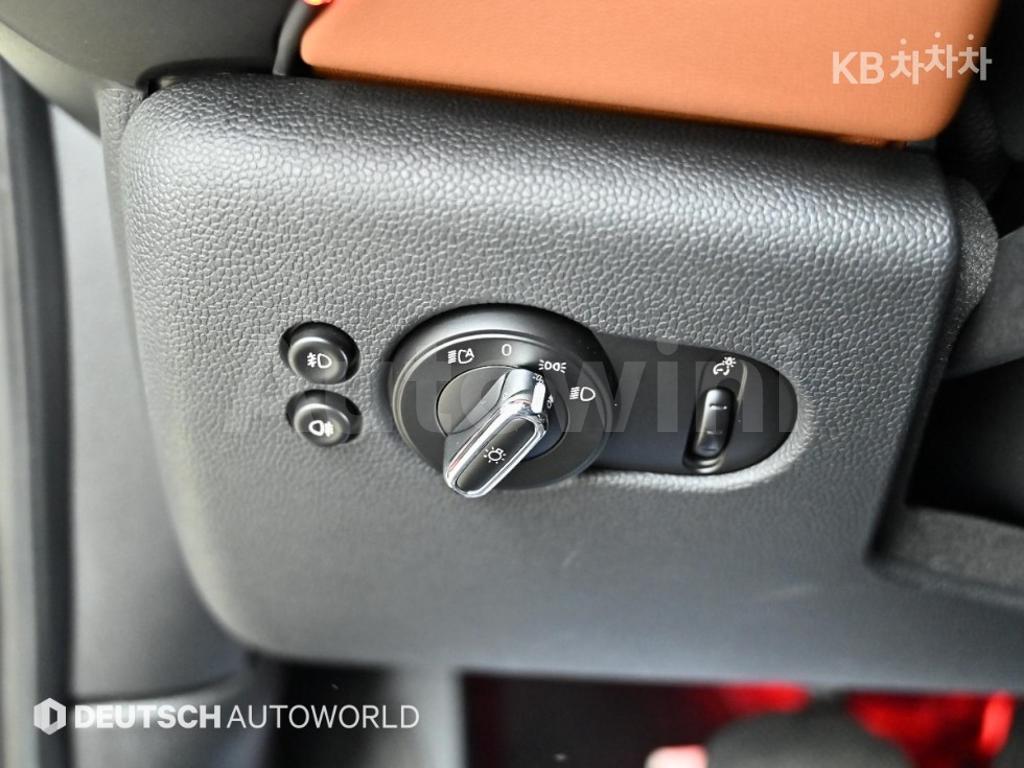 2017 MINI COOPER 5DOORS 1.5 FINE LEATHER EDITION - 16