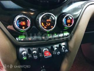 2019 MINI COOPER COUNTRYMAN D ALL4 2.0 HIGH TRIM - 13