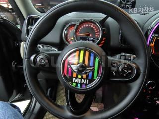2018 MINI COOPER COUNTRYMAN D ALL4 2.0 HIGH TRIM - 8