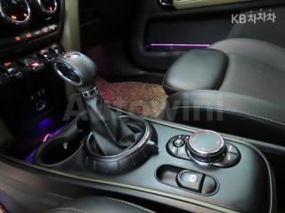 2018 MINI COOPER COUNTRYMAN D ALL4 2.0 HIGH TRIM - 11