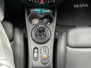 2021 MINI COOPER COUNTRYMAN D ALL4 2.0 HIGH TRIM - 12