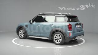 WMW61BT04M3N09962 2021 MINI COOPER COUNTRYMAN D ALL4 2.0 BASIC-3