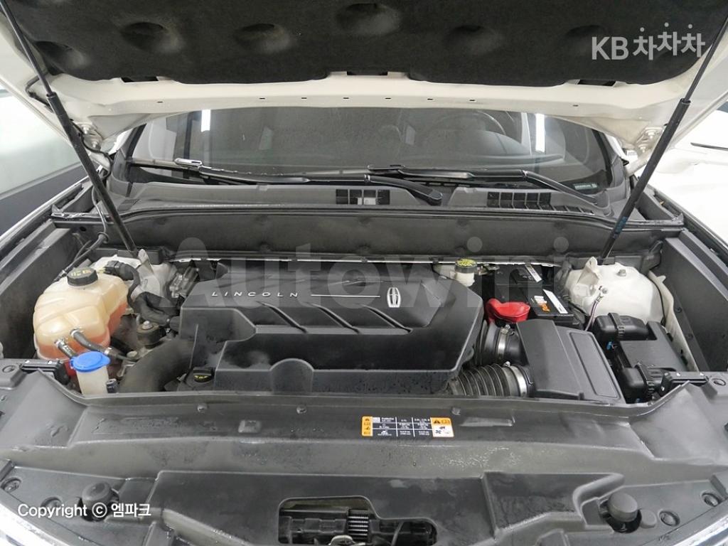 2LMPJ8LP6HBL19433 2017 LINCOLN MKX 2.7 AWD BASIC-4