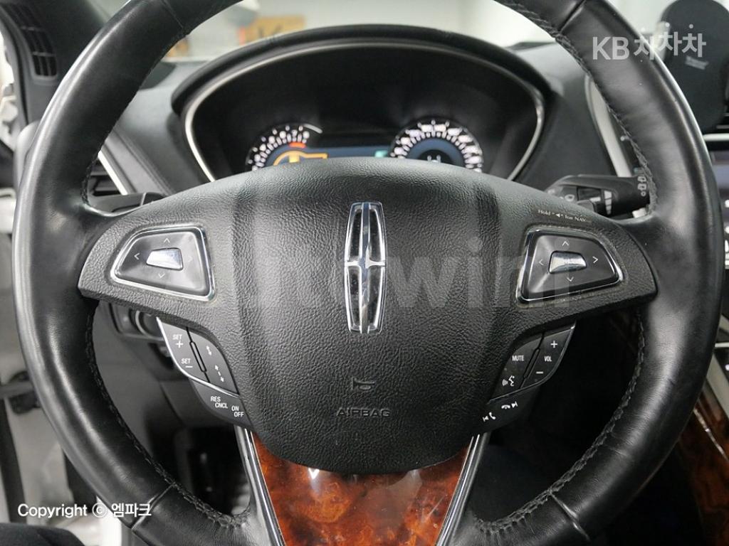 2017 LINCOLN MKX 2.7 AWD BASIC - 8