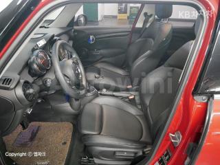 2015 MINI COOPER 3DOORS D 1.5 미드트림 - 10