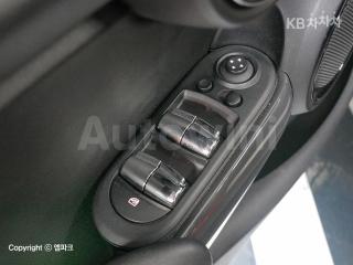 2015 MINI COOPER 3DOORS D 1.5 미드트림 - 17