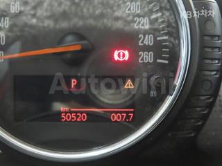 2015 MINI COOPER 5DOORS D 1.5 - 8
